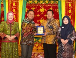Sambut Kunjungan Kerja Pangkosek I, Wali Kota Sabang Lakukan Peusijuk dan Jamuan Makan Malam