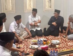 Wagub Aceh Dek Fadh Bertakziah ke Rumah Duka Sjamsul Kahar, Ayahanda Nezar Patria