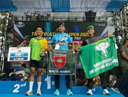 Dandim 0101/KBA Apresiasi Sertu Rudi Febriade Raih Juara Tiga Nasional Triathlon
