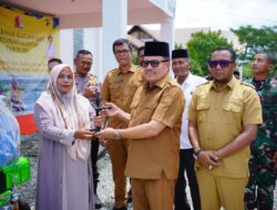 Bupati Nagan Raya Serahkan Alsintan untuk kelompok Tani Terdampak Bencana Beutong Ateuh
