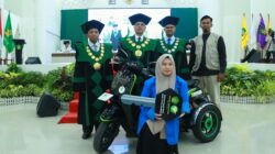 Rektor UIN Ar-Raniry Serahkan Motor Modifikasi untuk Mahasiswa Disabilitas
