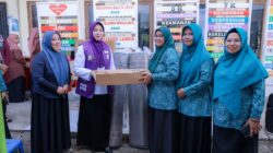 Kunjungi Gampong Aron, Ketua TP PKK Aceh Besar Salurkan Bantuan dan Pantau Pemeriksaan Kesehatan Gratis
