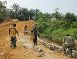 Hari ketiga TMMD KE-130 Aceh Singkil, Progres Jalan Tembus 60%, Talud 40%, Bakti TNI Juga Mulai Berjalan