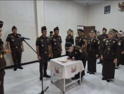 Lantik Sejumlah Pejabat Eselon IV, Kajari Nagan Raya: Pejabat Baru Amanah dalam Mengemban Tugas