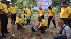 Kapolda Aceh Bersama Masyarakat Tanam Pohon untuk Wujudkan Program Green Policing