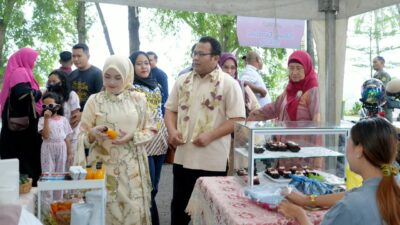 Buka Lomba Fashion Show, Wali Kota Sabang Ajak Masyarakat Bangga Gunakan Produk UMKM Lokal